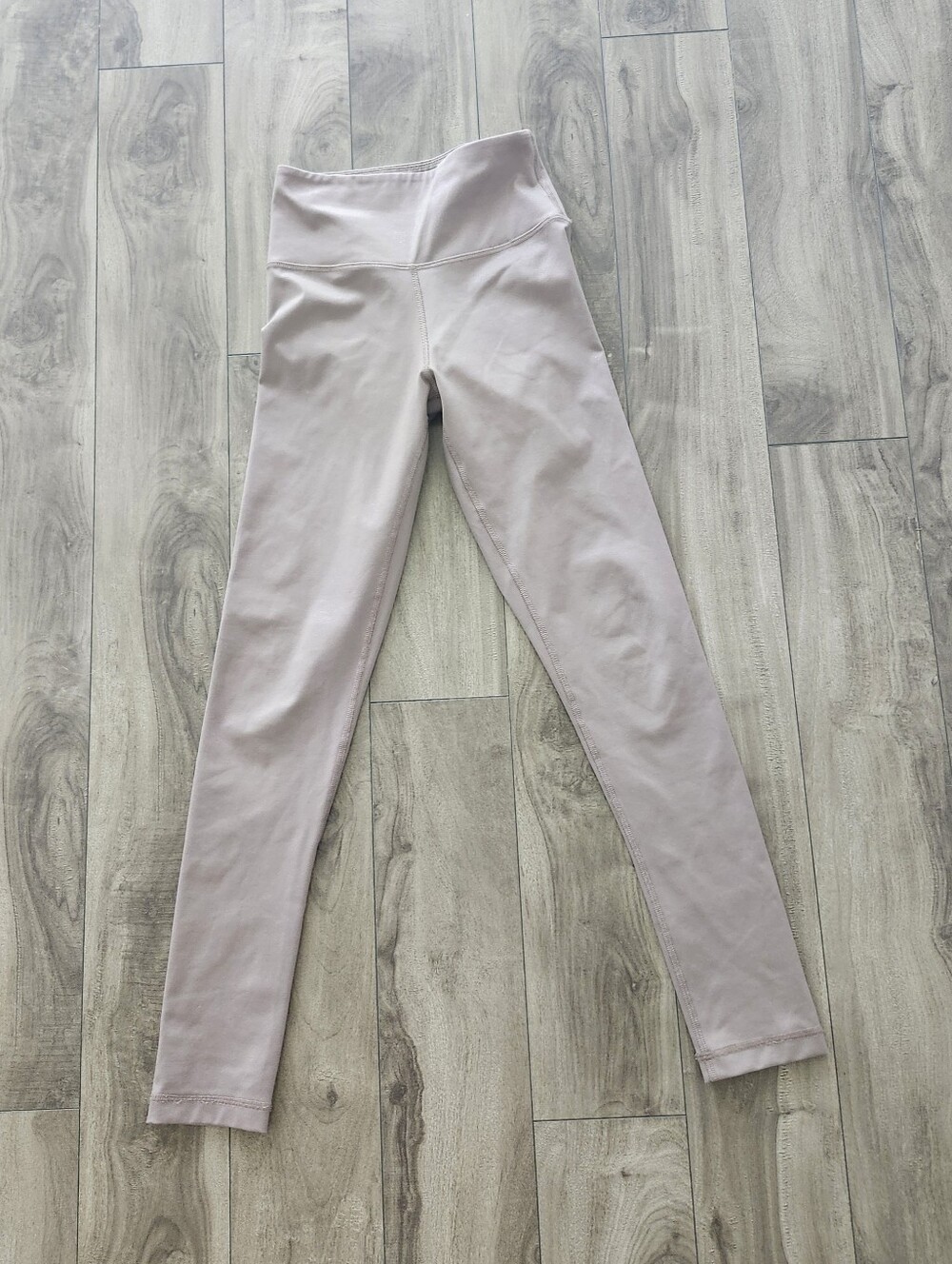 Aritzia TNA Amosphere leggings Sparkly/Metallic/Shiny